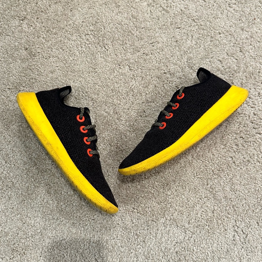 Allbirds Tree Runner US 8 | EUR 38 Black w/Yellow Sole